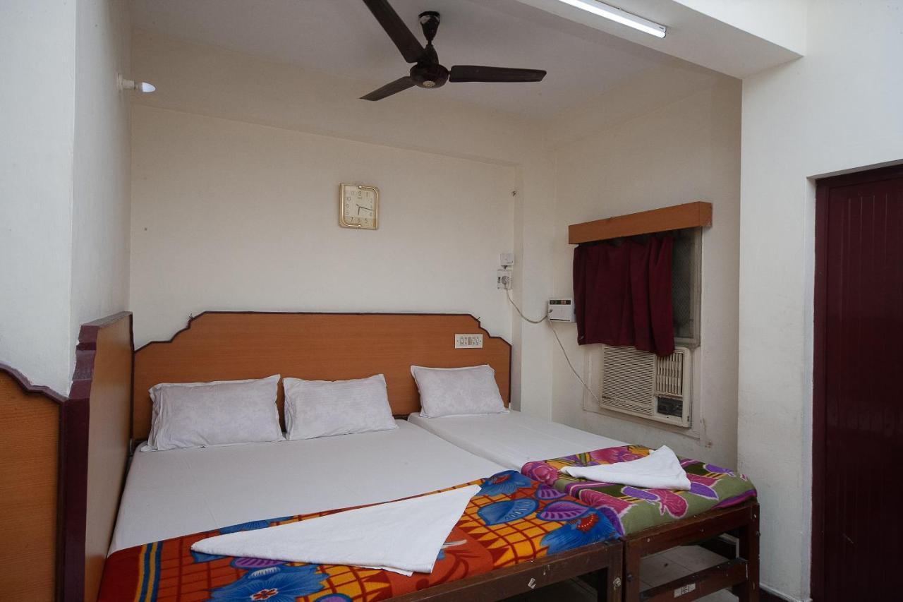 Spot On 38565 Hotel Surya Thiruvengadam St Chennai Eksteriør billede